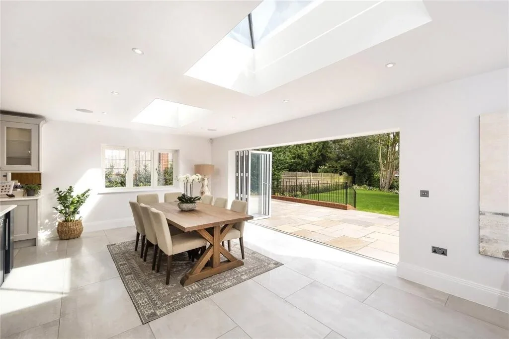 House Holmcroft in Reigate and Banstead
