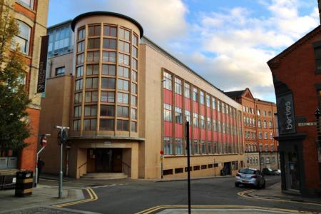 Flat Guildhall Road in Northampton