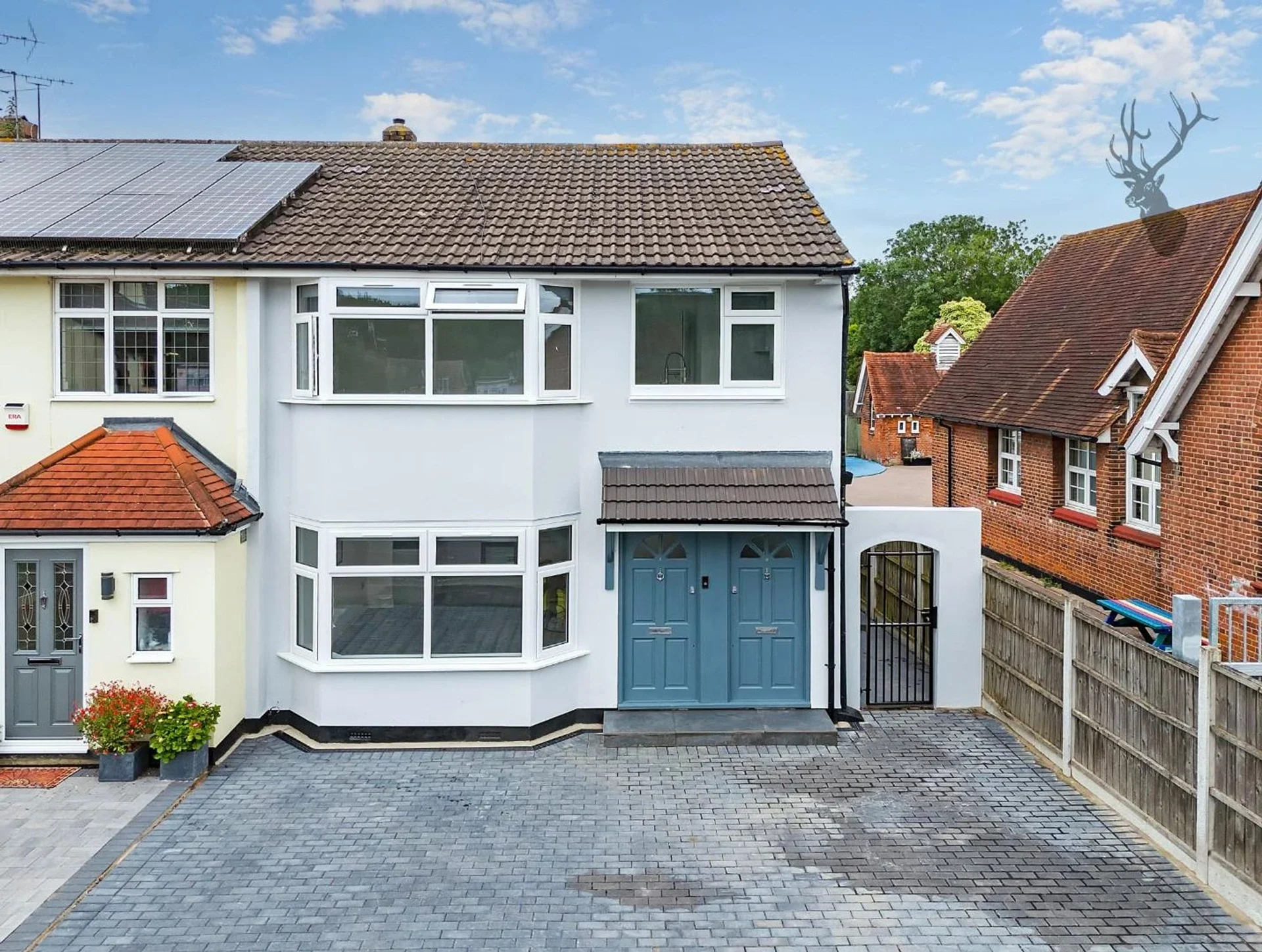 Flat Court Yard in Greater London