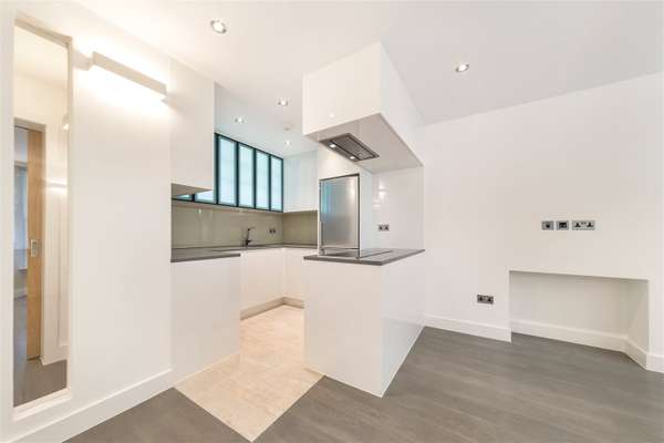 Flat Bryanston Mews East in City of Westminster