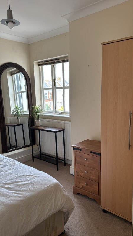 Room Fortune Green Road in Greater London