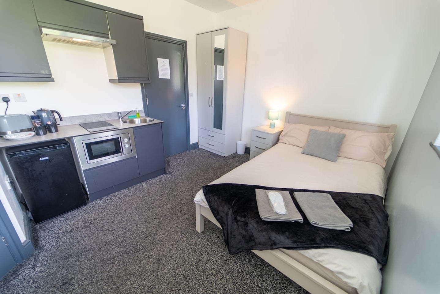 Room Bournbrook Road in Birmingham