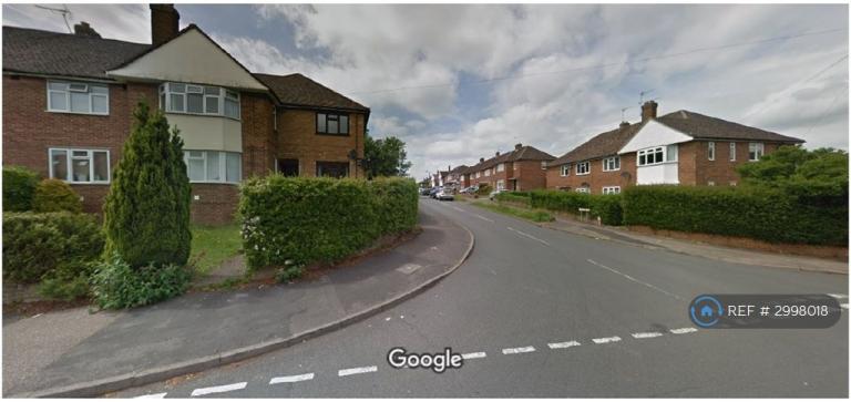 Flat Bookerhill Road in High Wycombe