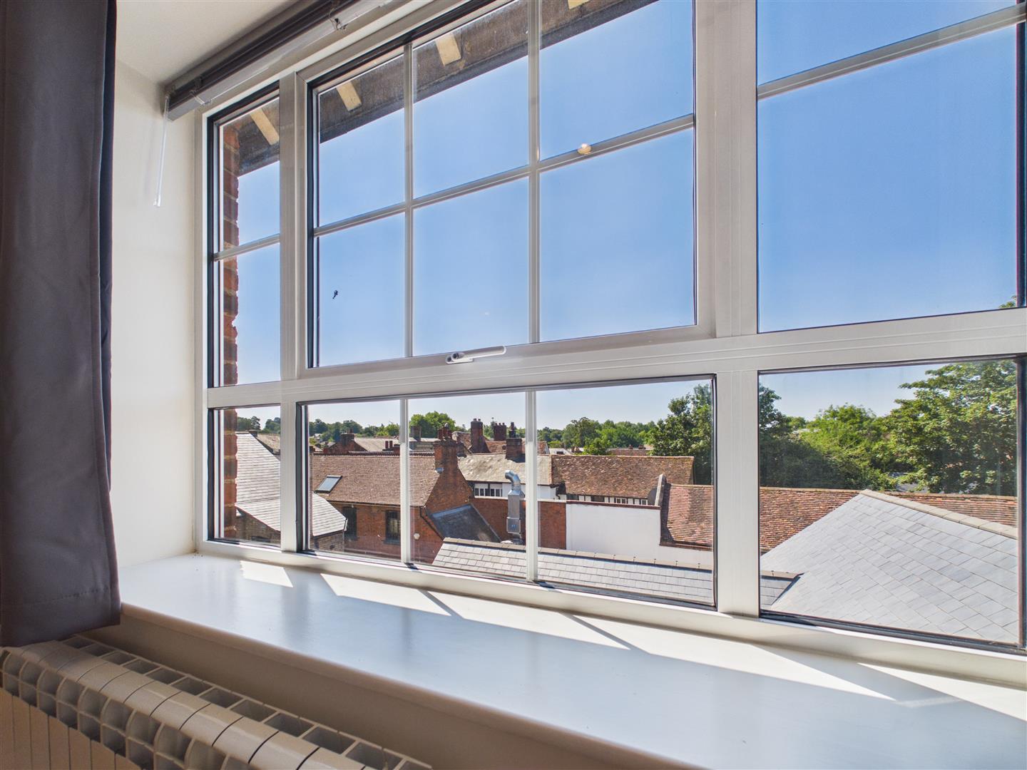Flat Bucklersbury in Hitchin