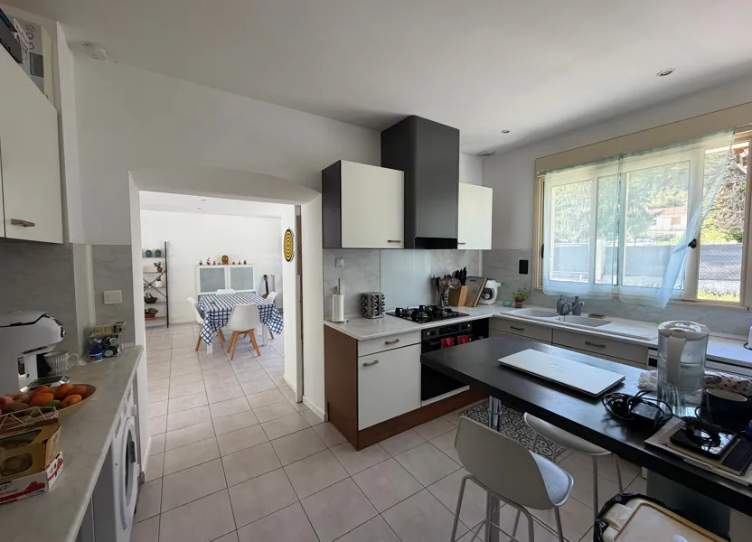Appartement Rue Rachilde à Château-l'Évêque