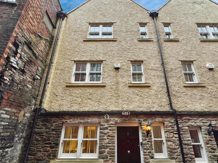 House Redcross Lane in Bristol
