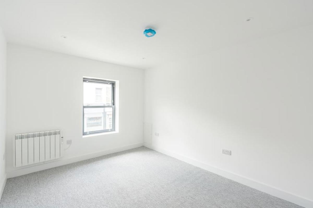 Flat Gloucester Road in Bristol