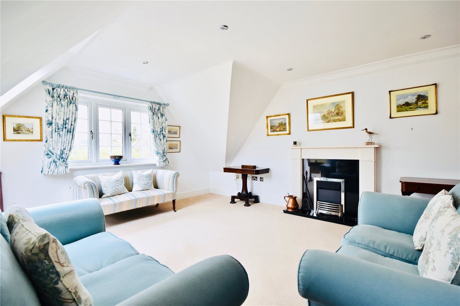 Flat Guildford Road in Mole Valley