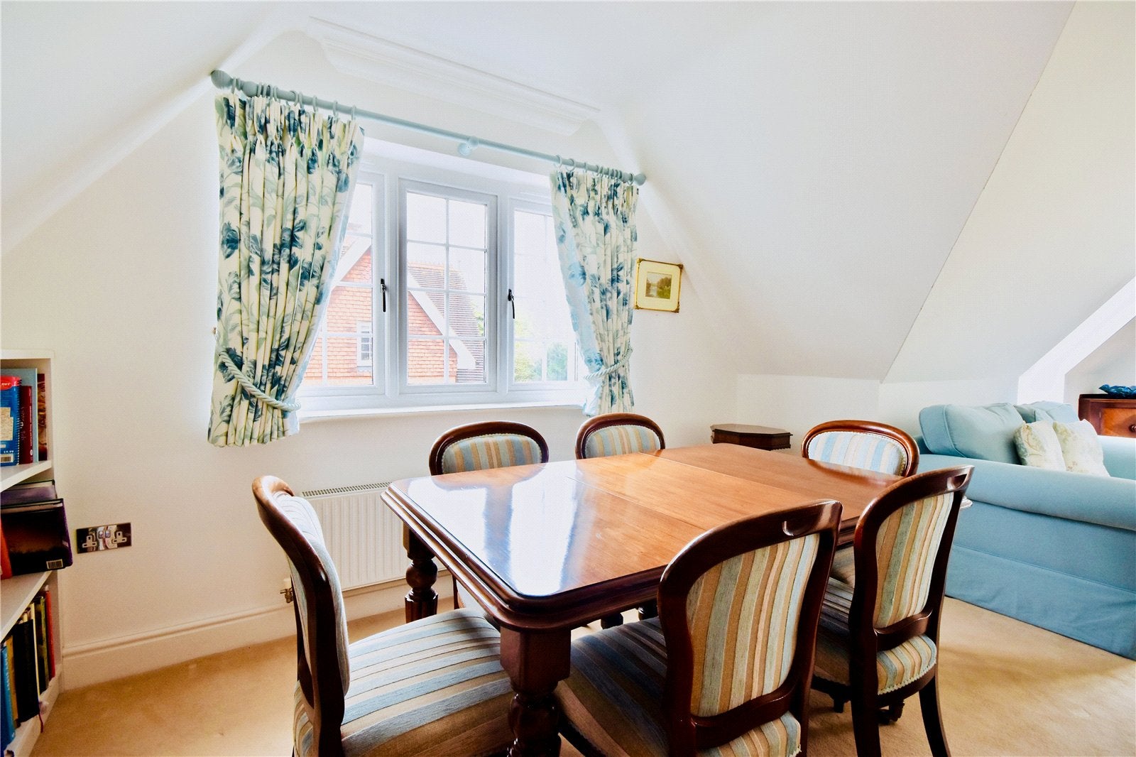 Flat Guildford Road in Mole Valley