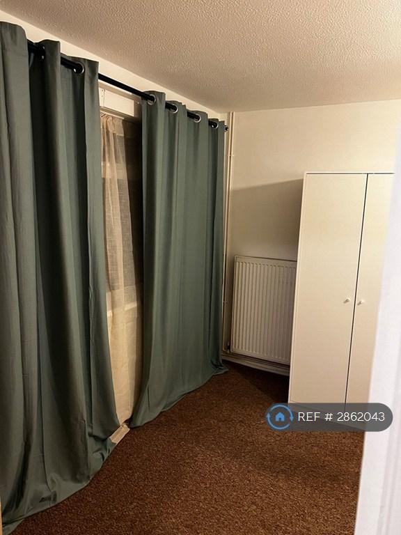 Room Guildford Road in Colchester