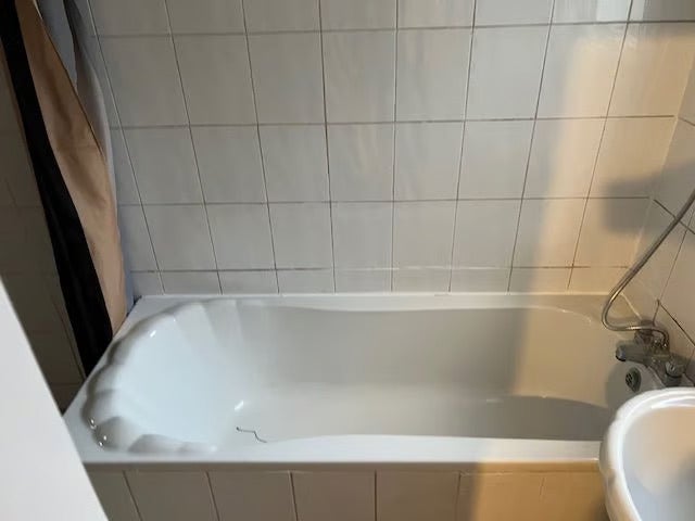 Room Hamilton Road in Greater London