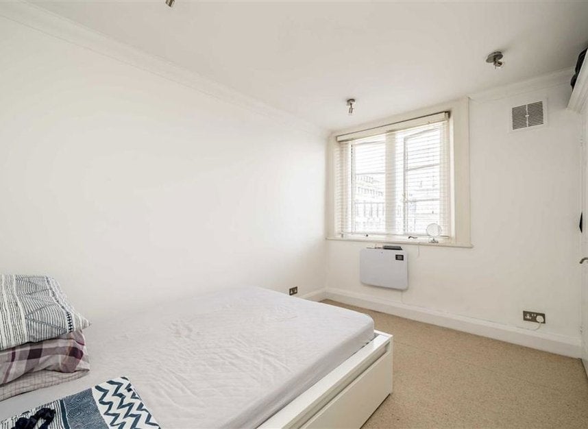 Flat Westbourne Terrace in City of Westminster