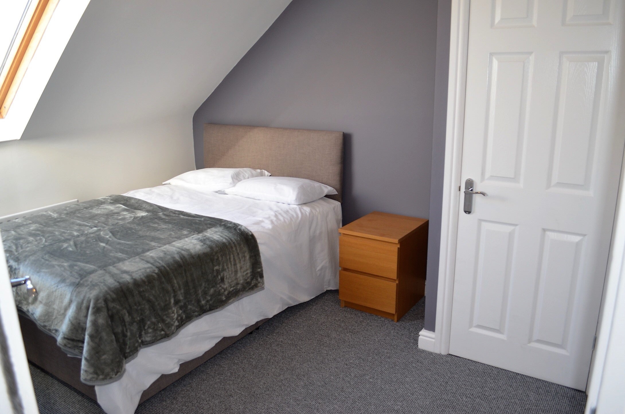 Flat Second Avenue in Newcastle upon Tyne