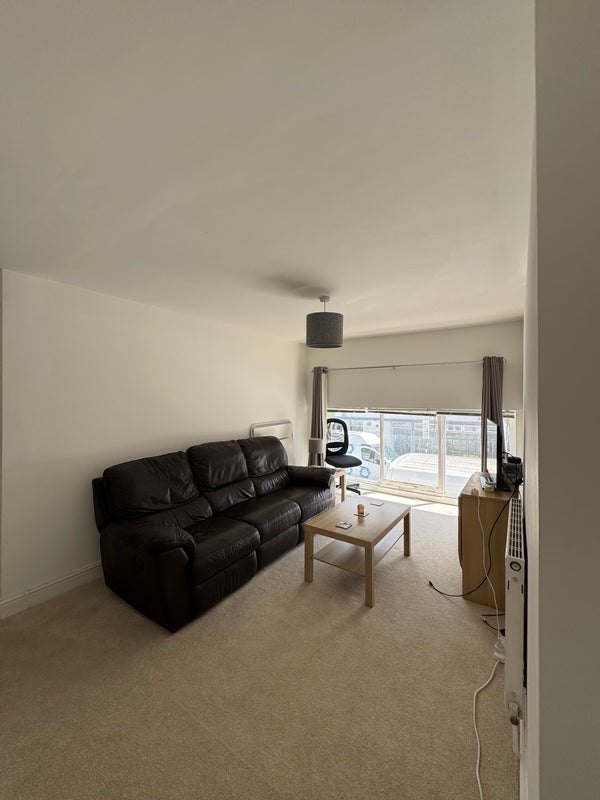 Room Ronalds Road in Greater London