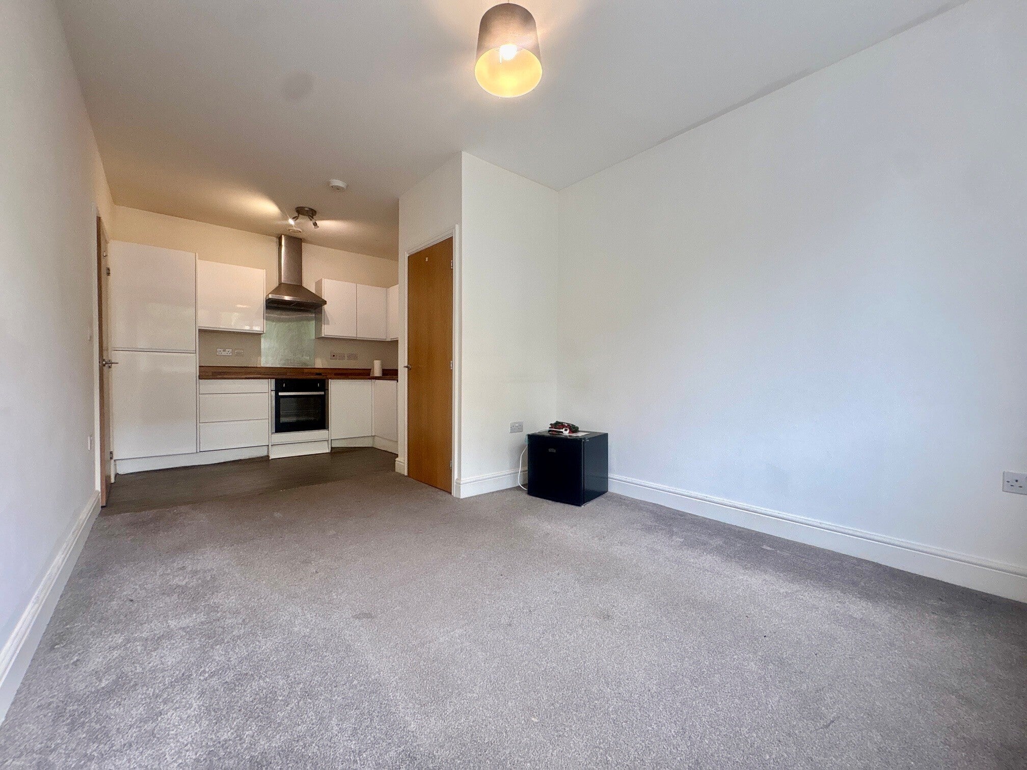 Flat Farnsby Street in Swindon