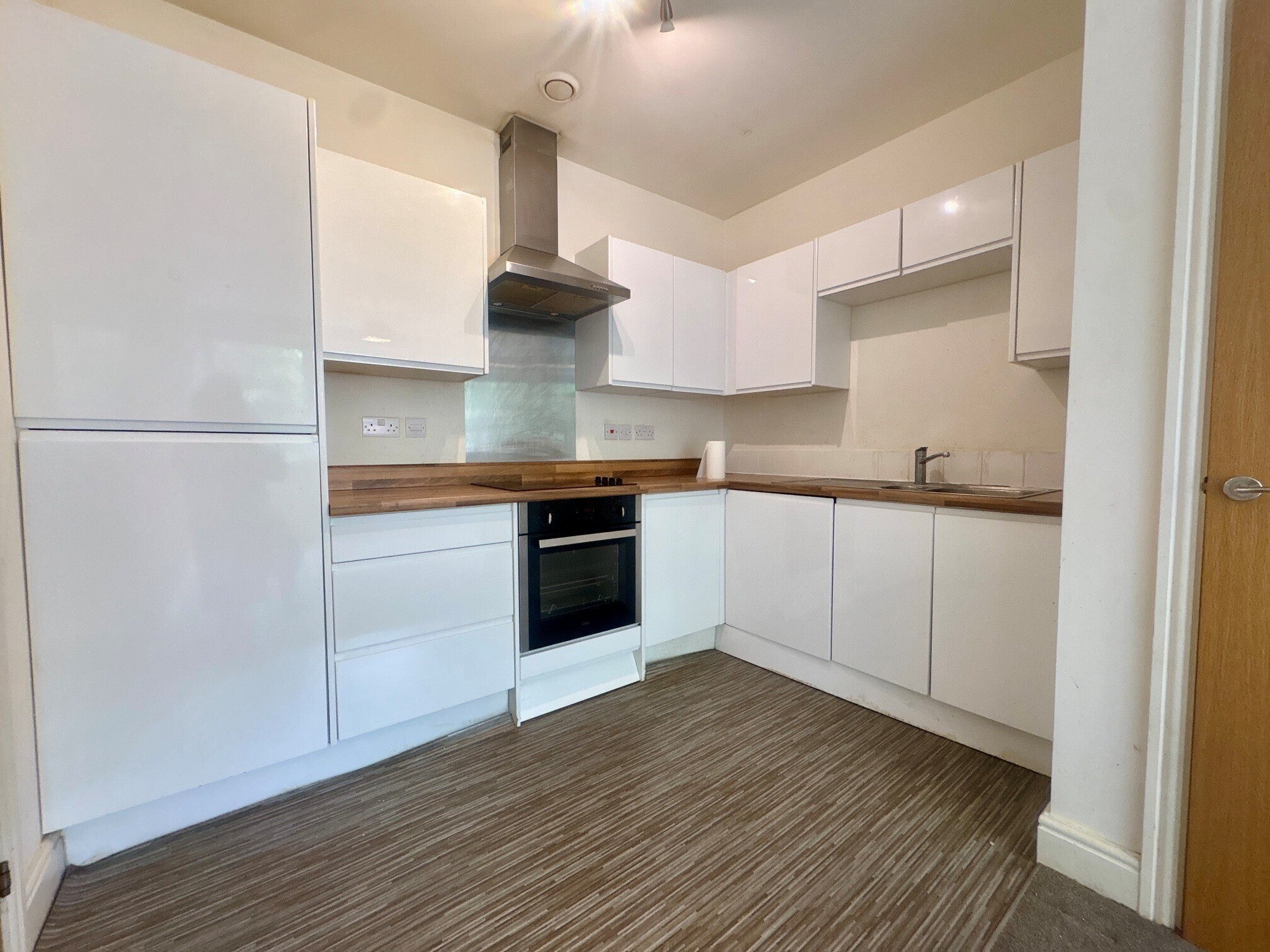 Flat Farnsby Street in Swindon