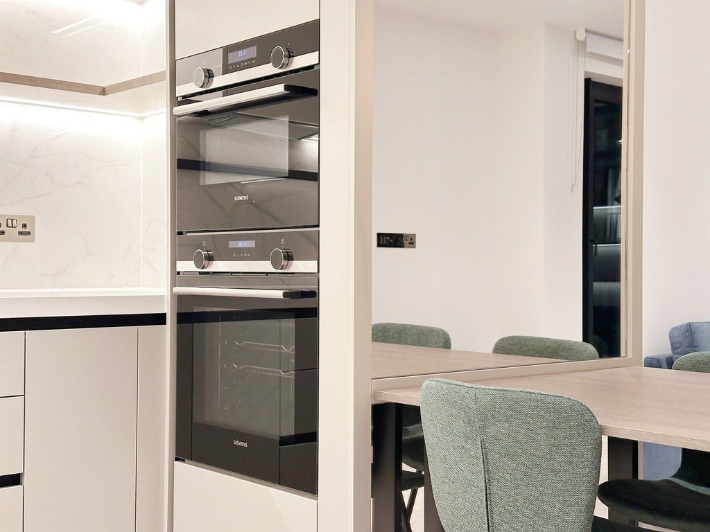 Flat Wood Lane in Greater London