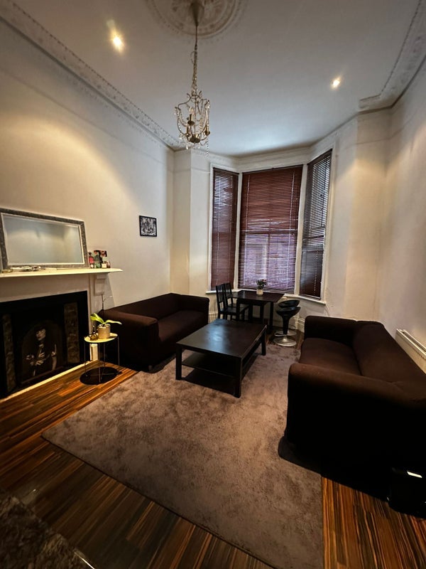 Flat Perham Road in Greater London