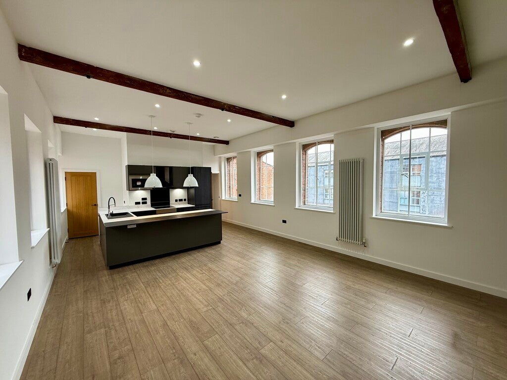 Flat Graham Street in Birmingham