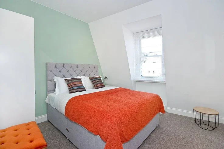 Flat Hanover Place in City of Westminster