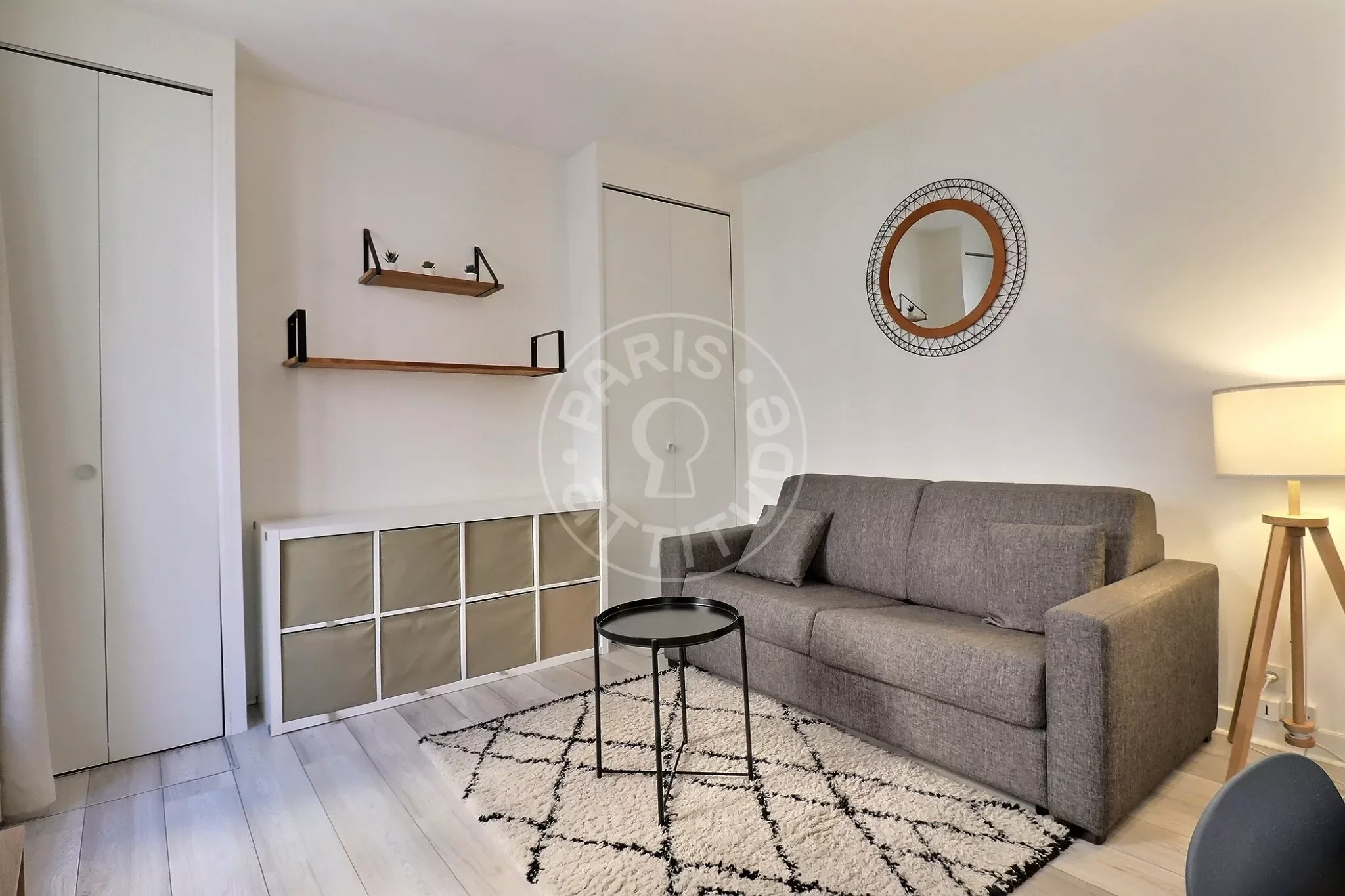Appartement Rue Crozatier à Paris