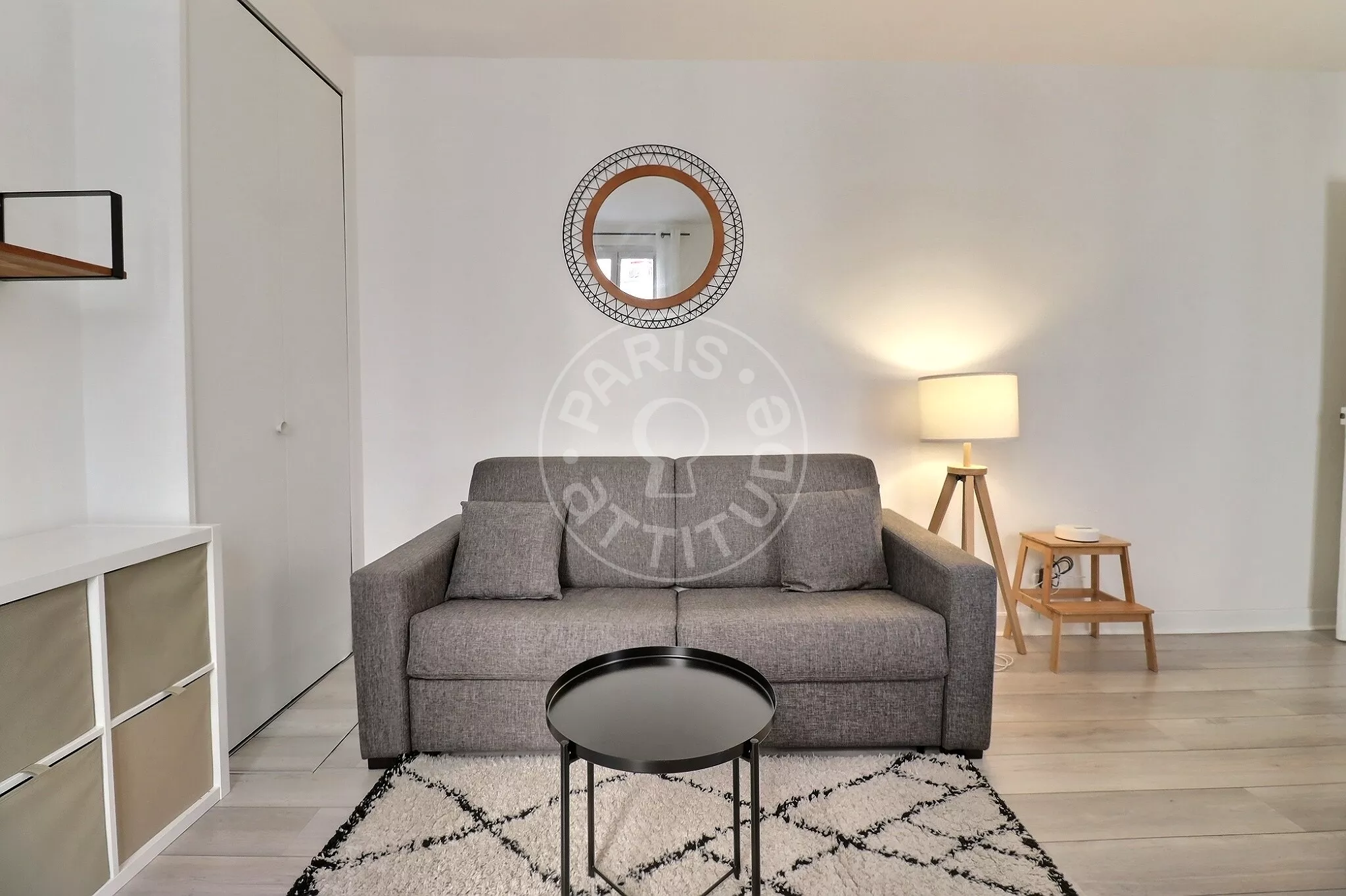 Appartement Rue Crozatier à Paris