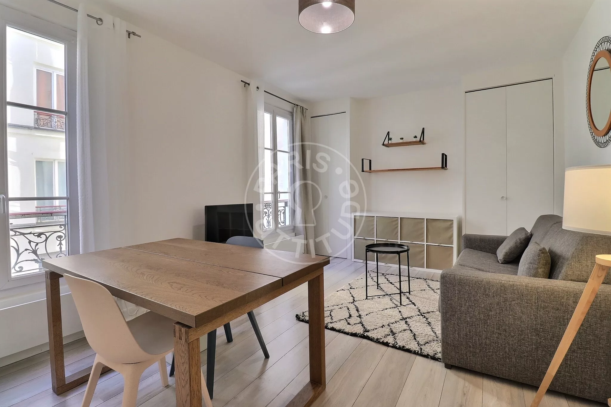 Appartement Rue Crozatier à Paris
