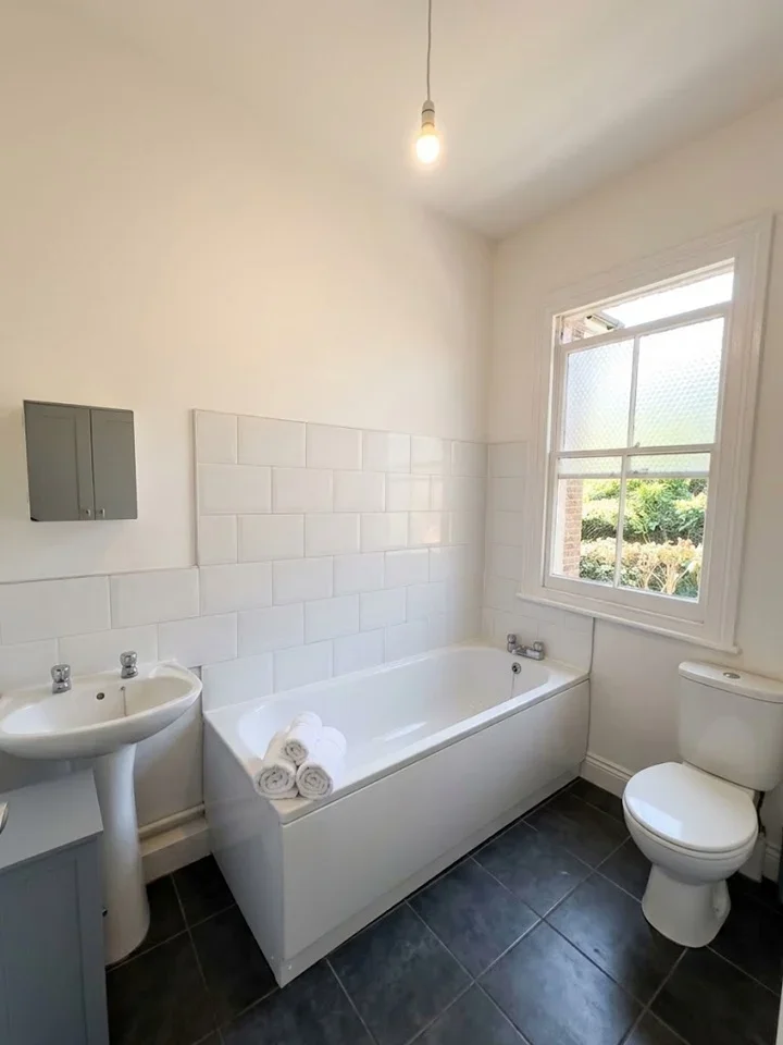 Flat Perran Road in Greater London