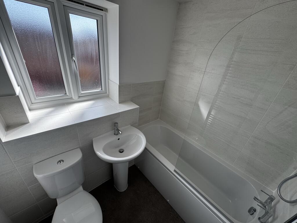 House Canons Close in Tidworth