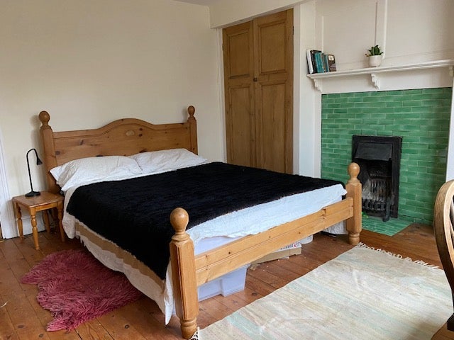 Room Watcombe Circus in Nottingham