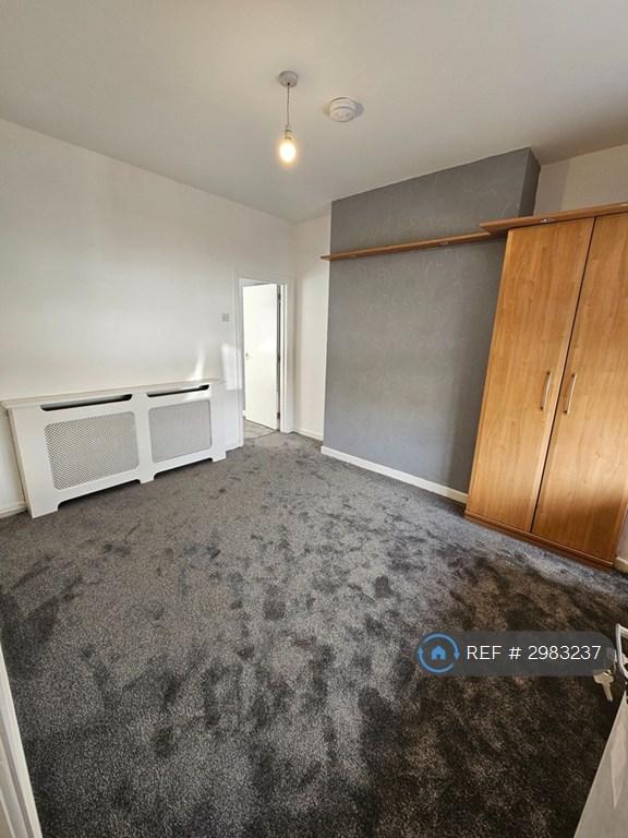 Flat Dunriding Lane in St Helens