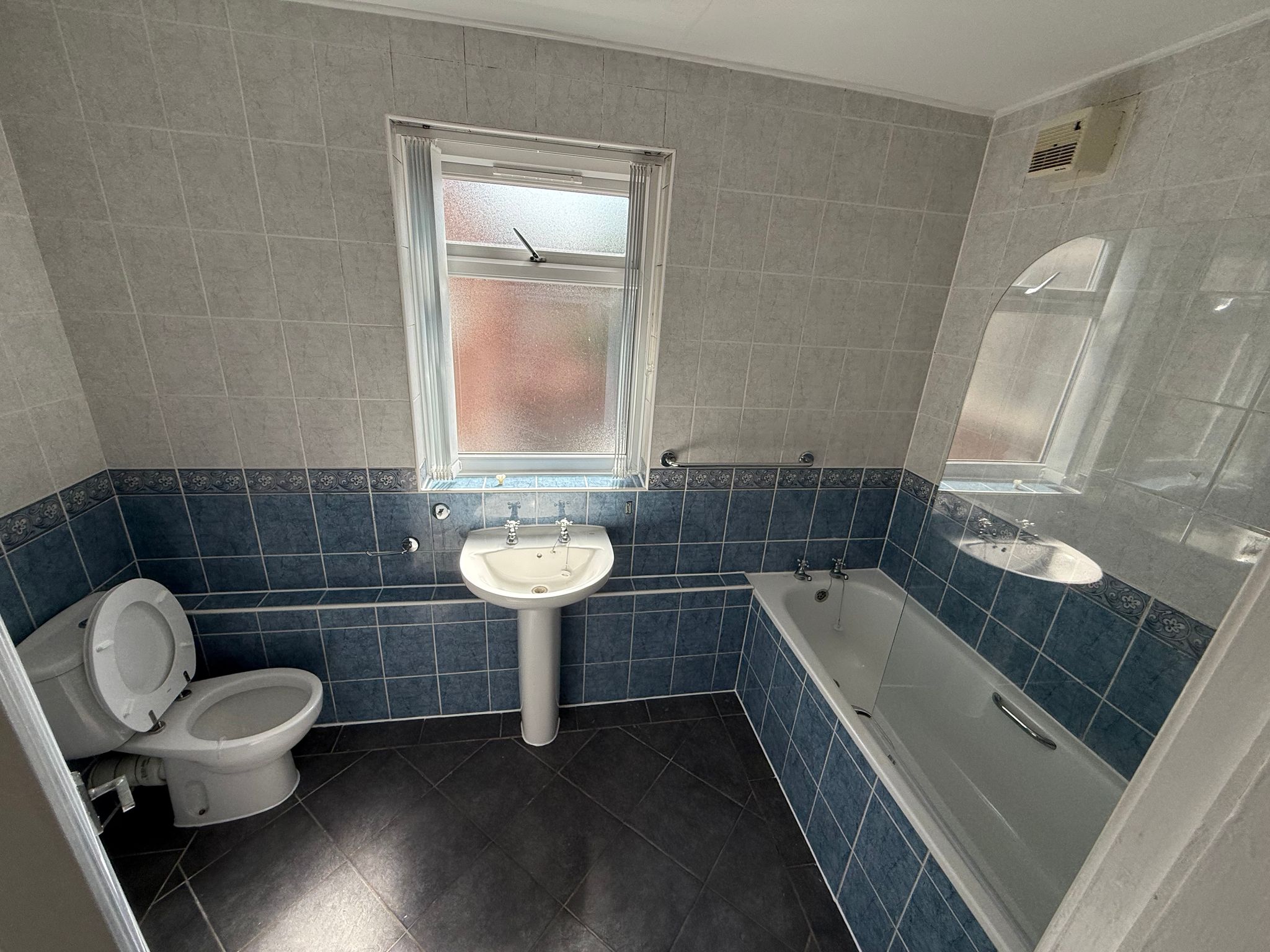 Flat Sandy Lane in Prestwich