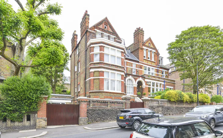Flat Arkwright Road in Greater London