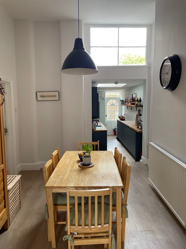 Room Calabria Road in Greater London