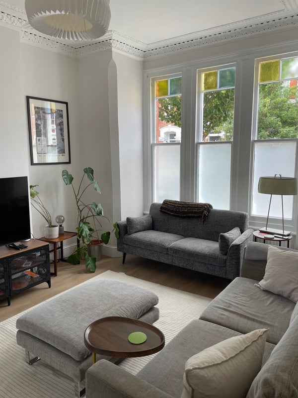 Room Calabria Road in Greater London