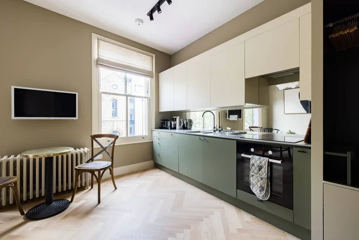 Flat Lancaster Road in Greater London