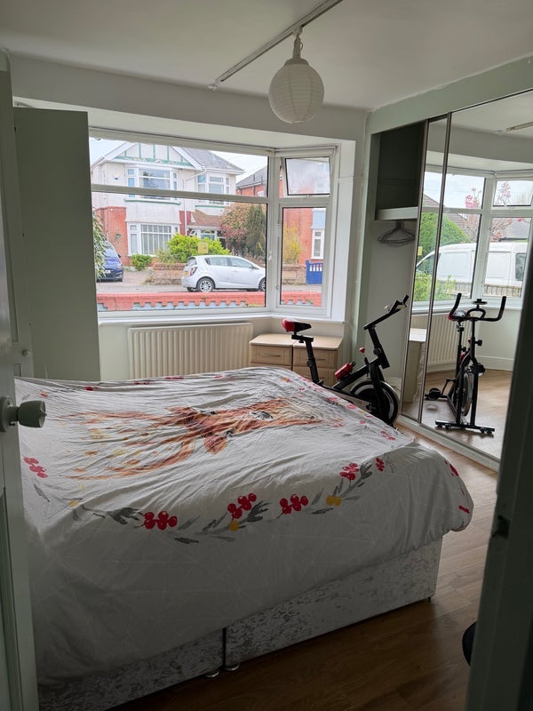 Room Sutton Road in Bournemouth