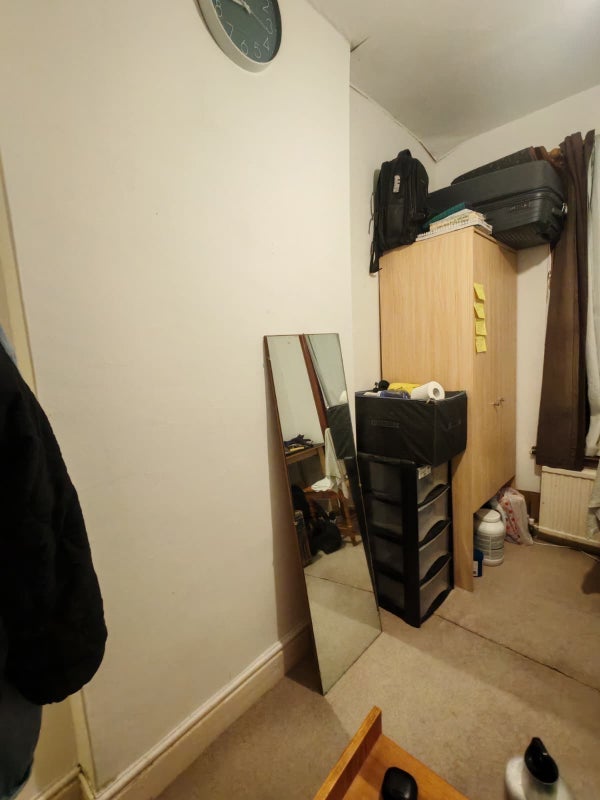 Room Hatfield Road in Greater London