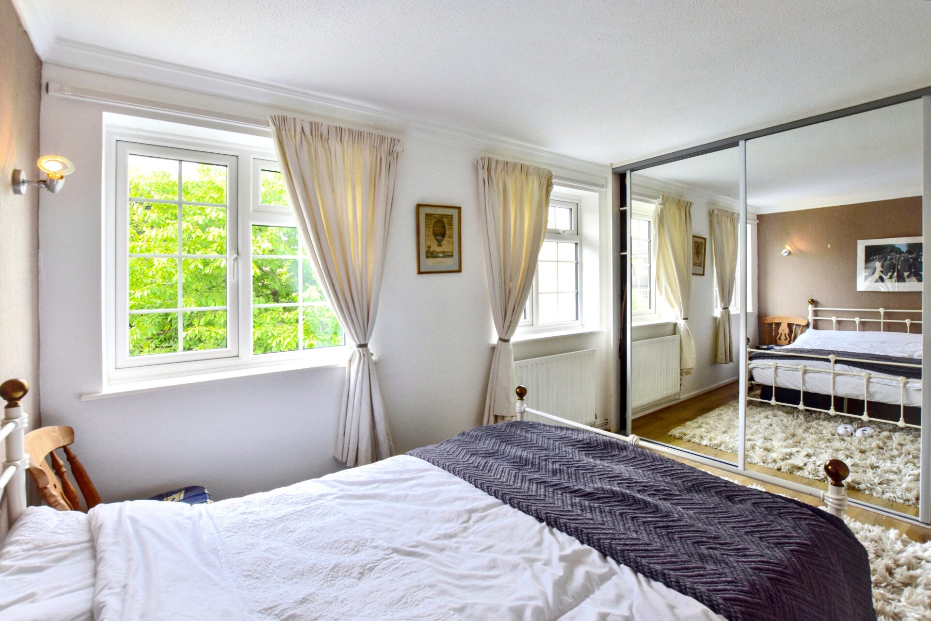 Flat Addison Gardens in Greater London