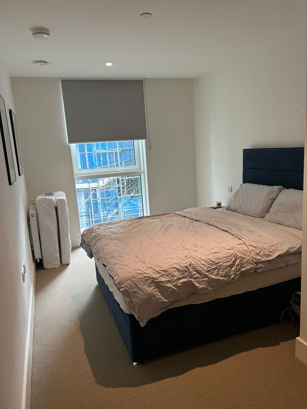 Flat Daneland Walk in Greater London