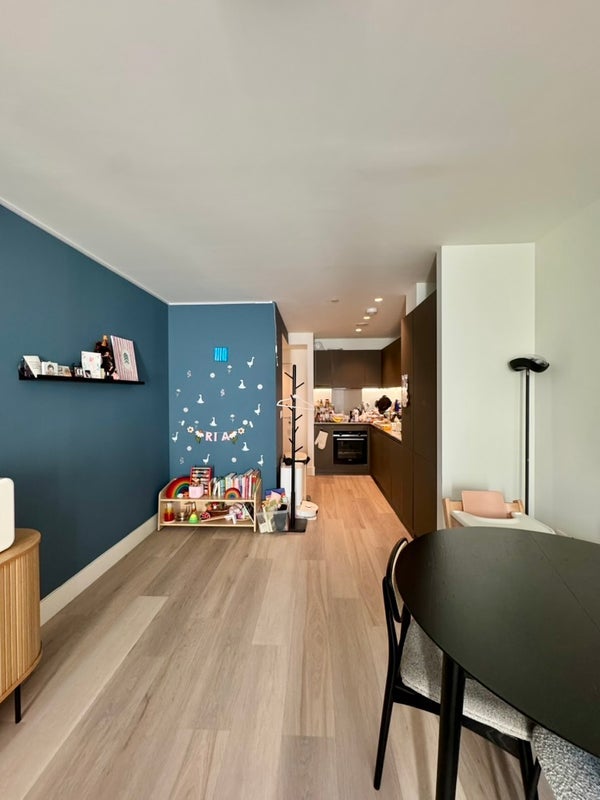 Flat Daneland Walk in Greater London