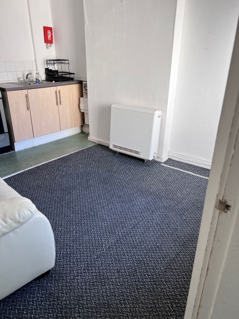 Flat Crystal Road in Blackpool