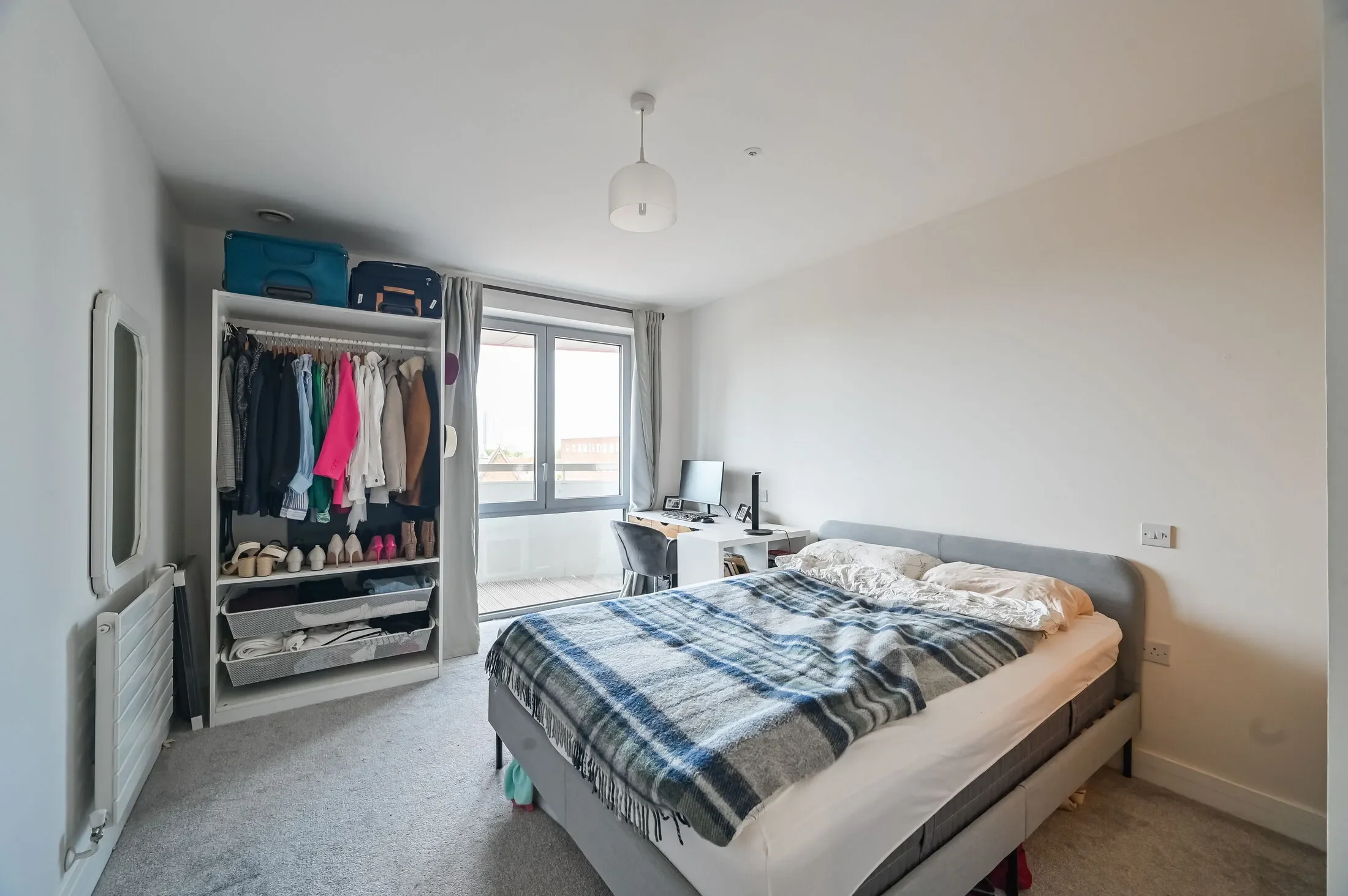 Flat Barking Road in Greater London