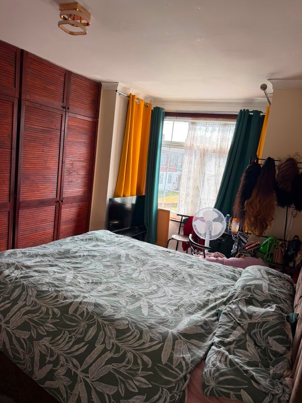 Room Cedars Road in Maidenhead