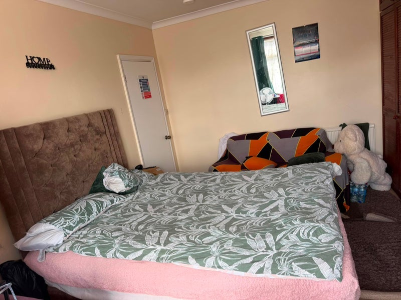 Room Cedars Road in Maidenhead
