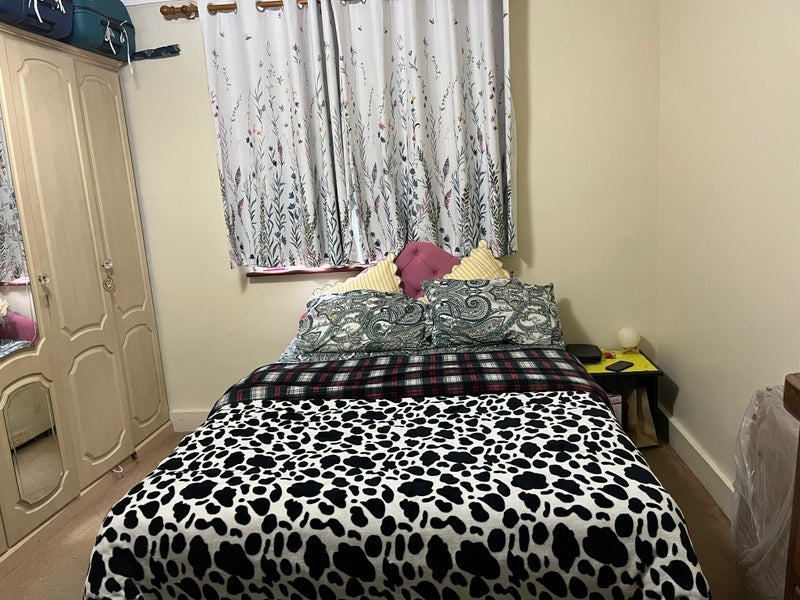 Room Cedars Road in Maidenhead