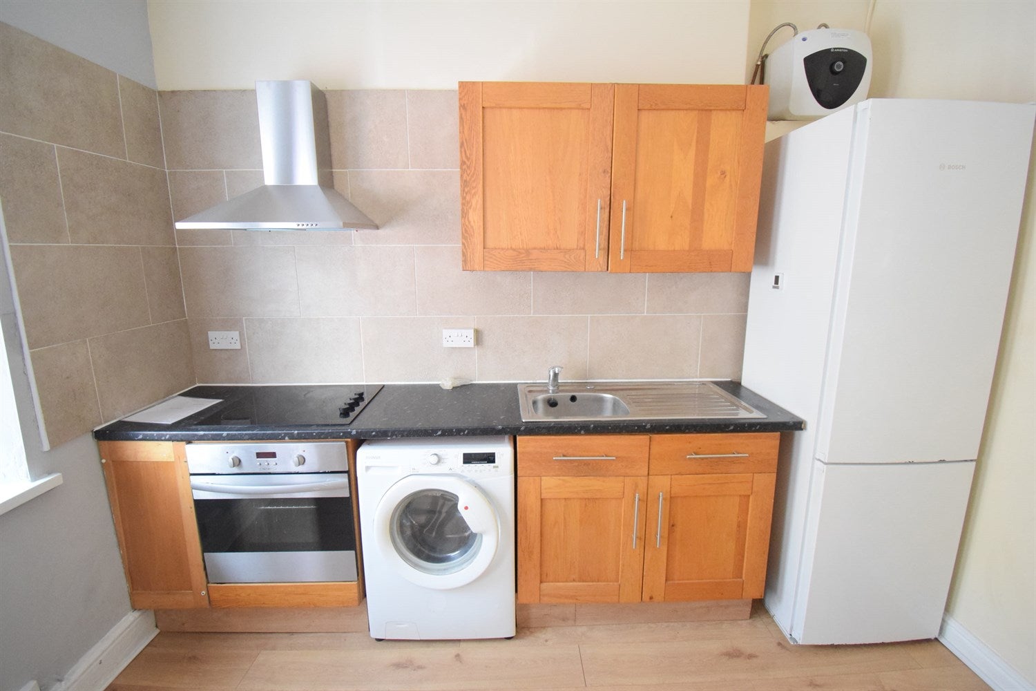 Flat North Luton Place in Cardiff