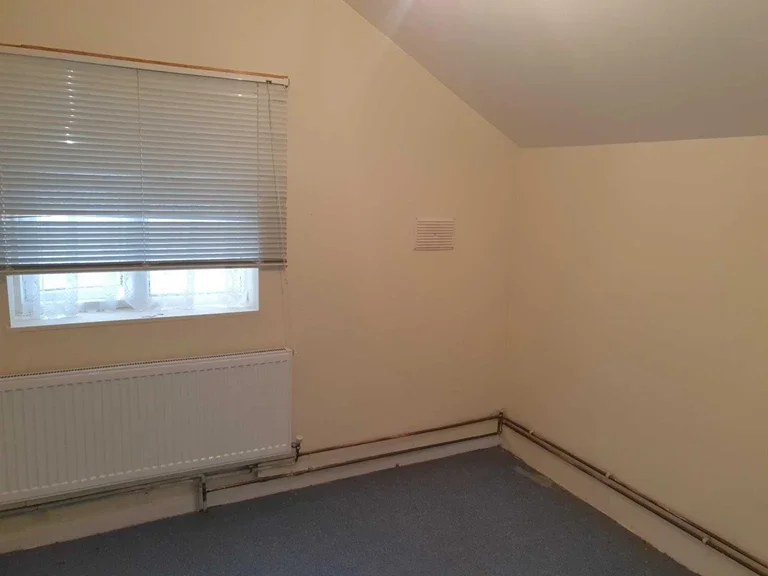 Flat Uxbridge Road in Greater London