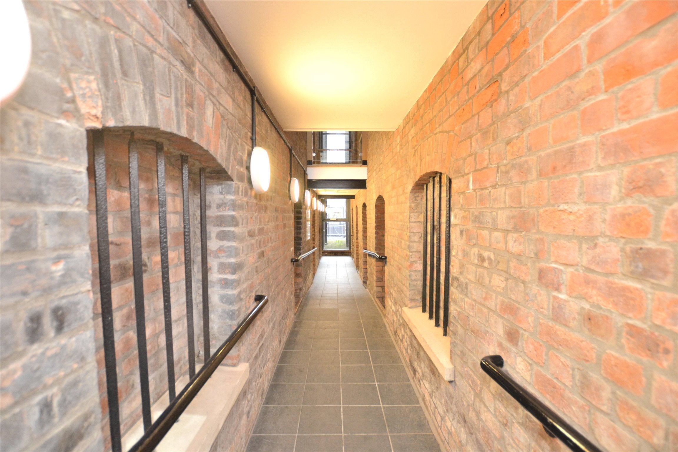 Flat Llanthony Road in Gloucester