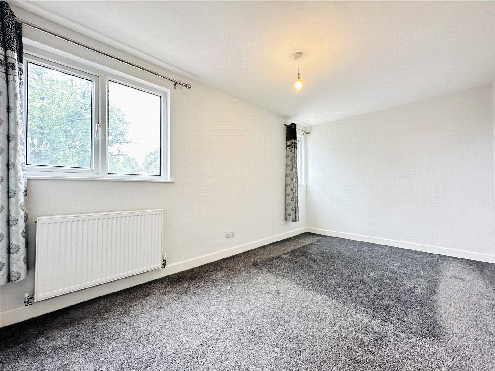 Flat Lidgett Lane in Leeds